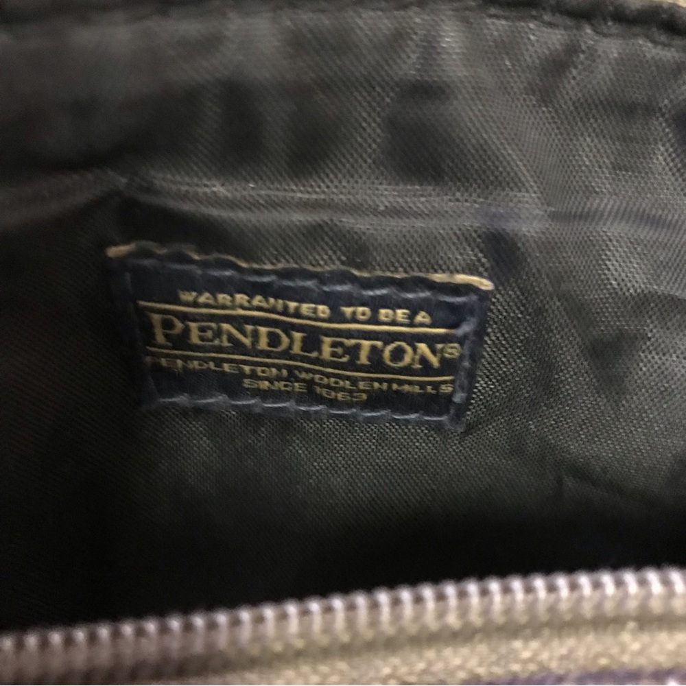 Pendleton Aztec Pattern Shoulder Bag - Picture 10 of 12
